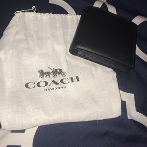 Men’s coach wallet
